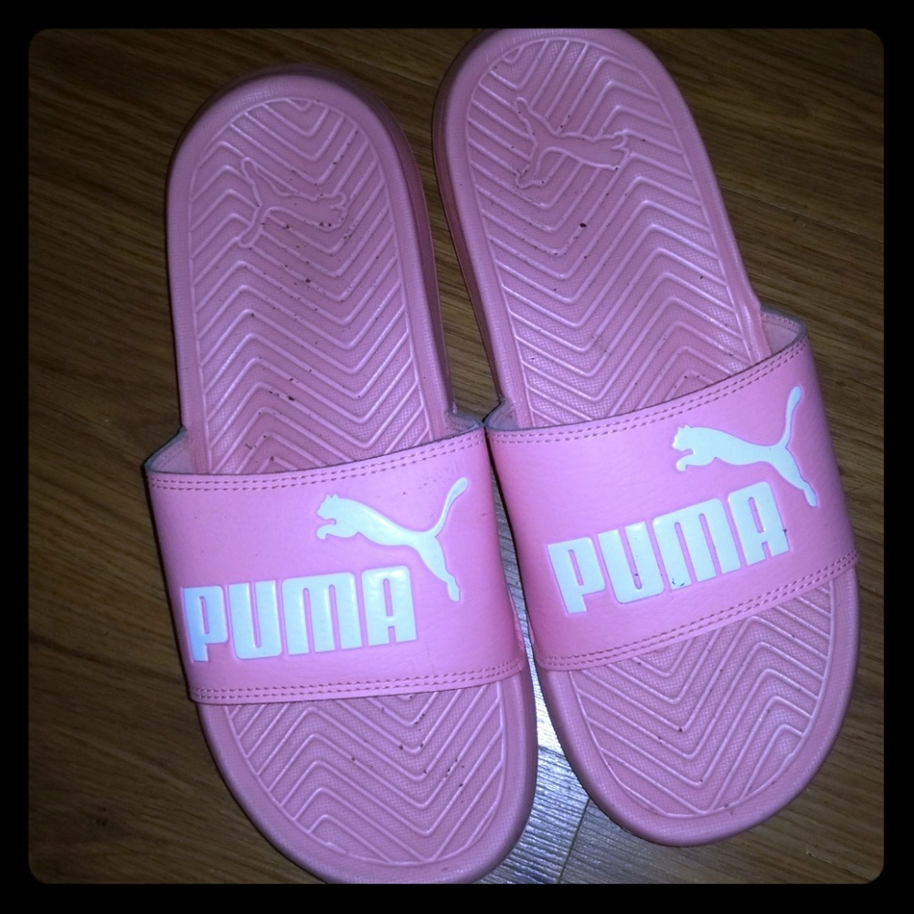 Puma slippers
